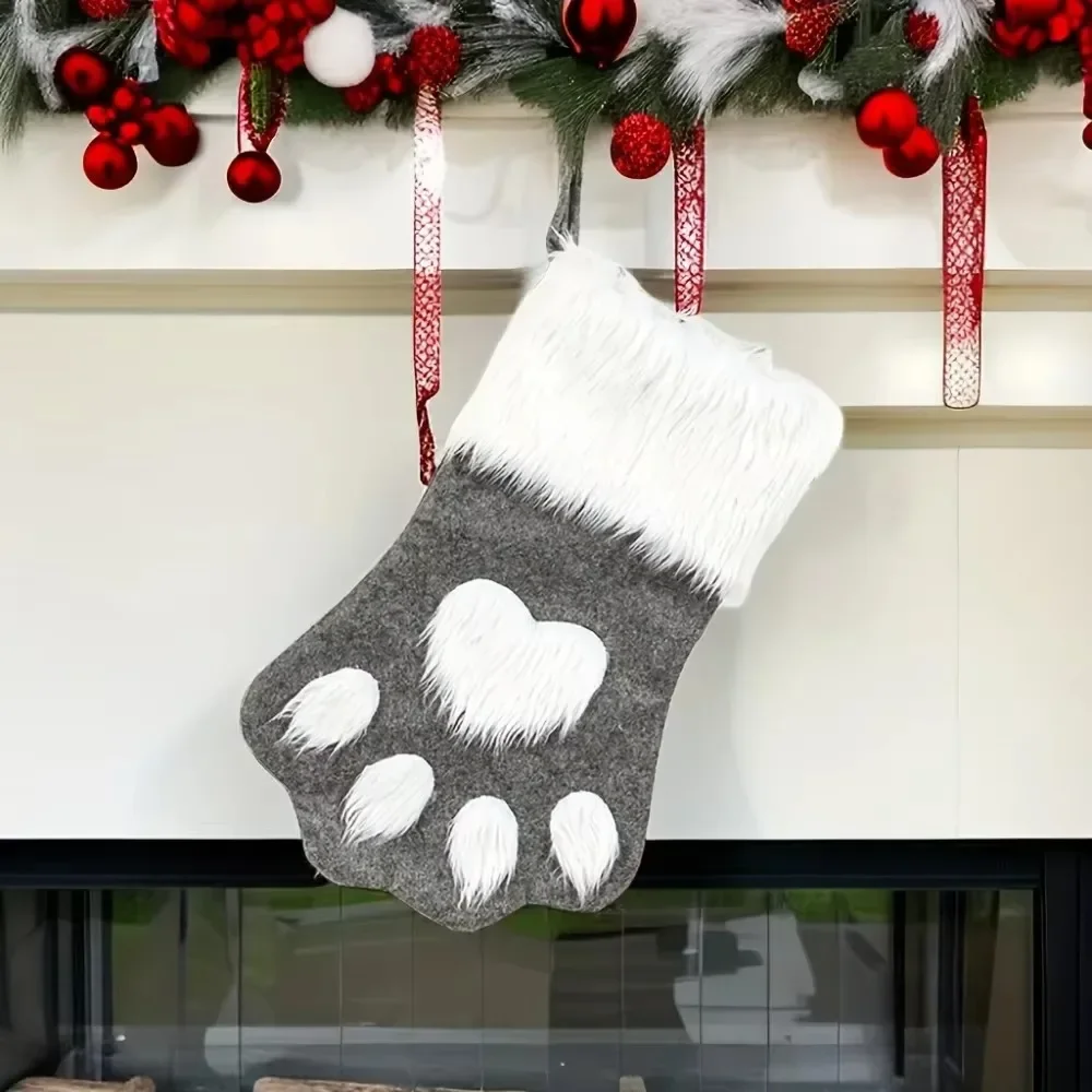 Рождественские носки с принтом – обзор и цена Christmas Stocking Hanging